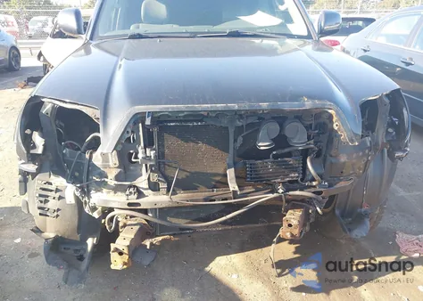 2006 Toyota 4Runner Limited V8 z USA, uszkodzony, nr VIN JTEBT17R768030595